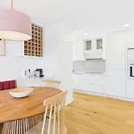 Sea View, 2 Bedroom Terrace & Garage In Sao Domingos | By Airnest * São Domingos de Rana