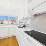Sea View, 2 Bedroom Terrace & Garage In Sao Domingos | By Airnest * São Domingos de Rana