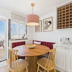 Lägenhet Sea View, 2 Bedroom Terrace & Garage In Sao Domingos | By Airnest São Domingos de Rana