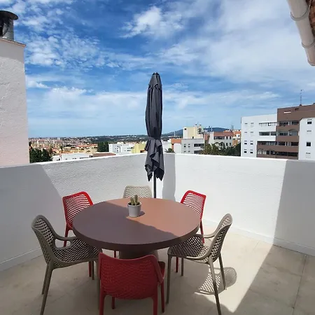 Sea View, 2 Bedroom Terrace & Garage In Sao Domingos | By Airnest São Domingos de Rana