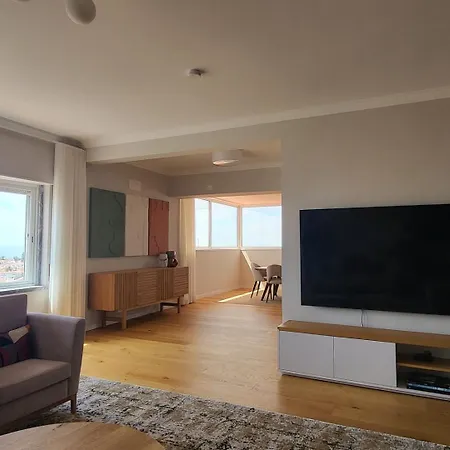 Sea View, 2 Bedroom Terrace & Garage In Sao Domingos | By Airnest Appartamento