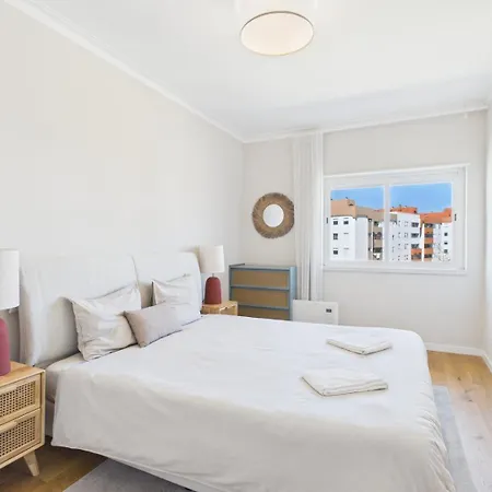 Sea View, 2 Bedroom Terrace & Garage In Sao Domingos | By Airnest * ساو دومينغوس دي رانا