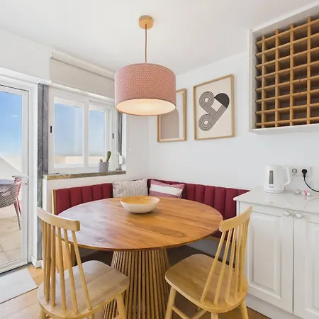 Apartmán Sea View, 2 Bedroom Terrace & Garage In Sao Domingos | By Airnest São Domingos de Rana