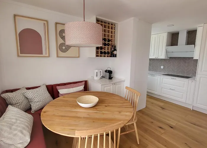 Sea View, 2 Bedroom Terrace & Garage In Sao Domingos | By Airnest شقة ساو دومينغوس دي رانا