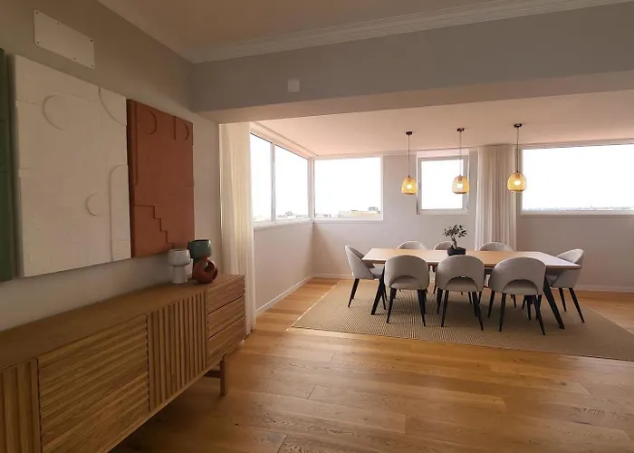 Lejlighed Sea View, 2 Bedroom Terrace & Garage In Sao Domingos | By Airnest