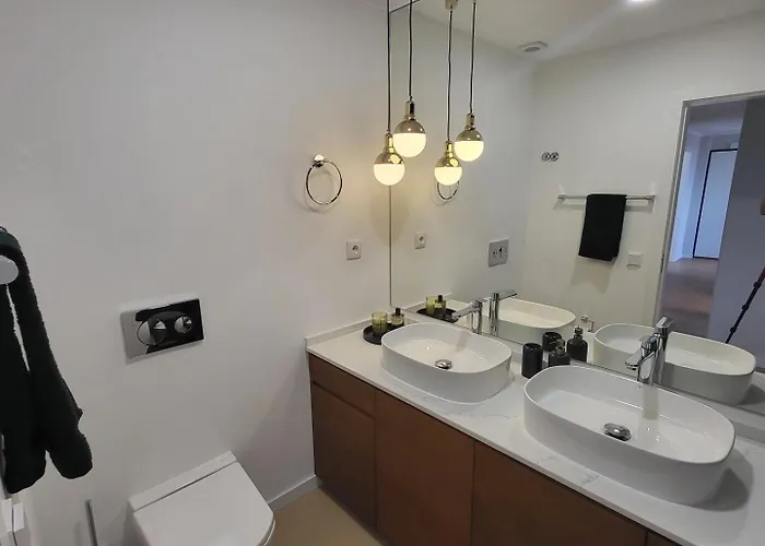 Sea View, 2 Bedroom Terrace & Garage In Sao Domingos | By Airnest Appartement *