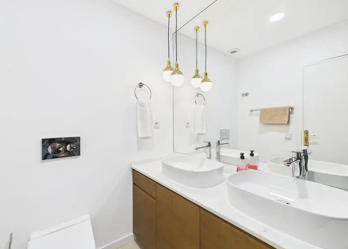 Lejlighed Sea View, 2 Bedroom Terrace & Garage In Sao Domingos | By Airnest São Domingos de Rana
