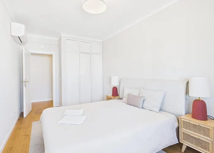 Lejlighed Sea View, 2 Bedroom Terrace & Garage In Sao Domingos | By Airnest São Domingos de Rana