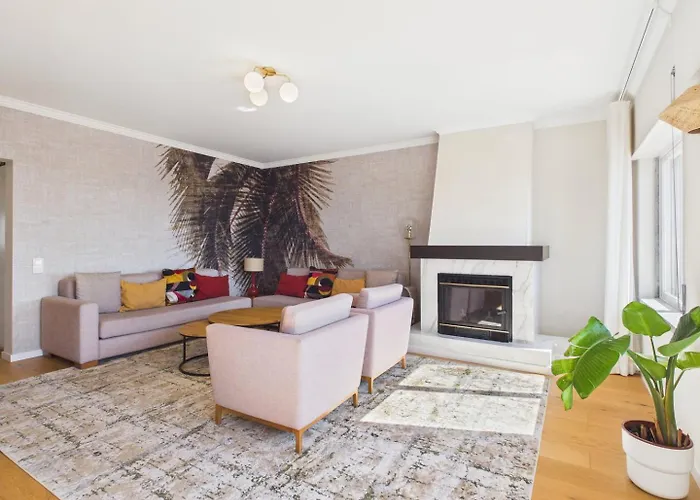 شقة Sea View, 2 Bedroom Terrace & Garage In Sao Domingos | By Airnest
