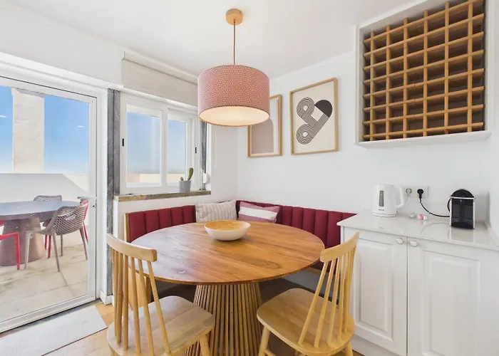 Lejlighed Sea View, 2 Bedroom Terrace & Garage In Sao Domingos | By Airnest São Domingos de Rana